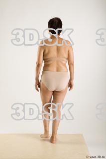 Walking reference of nude Gwendolyn 0014